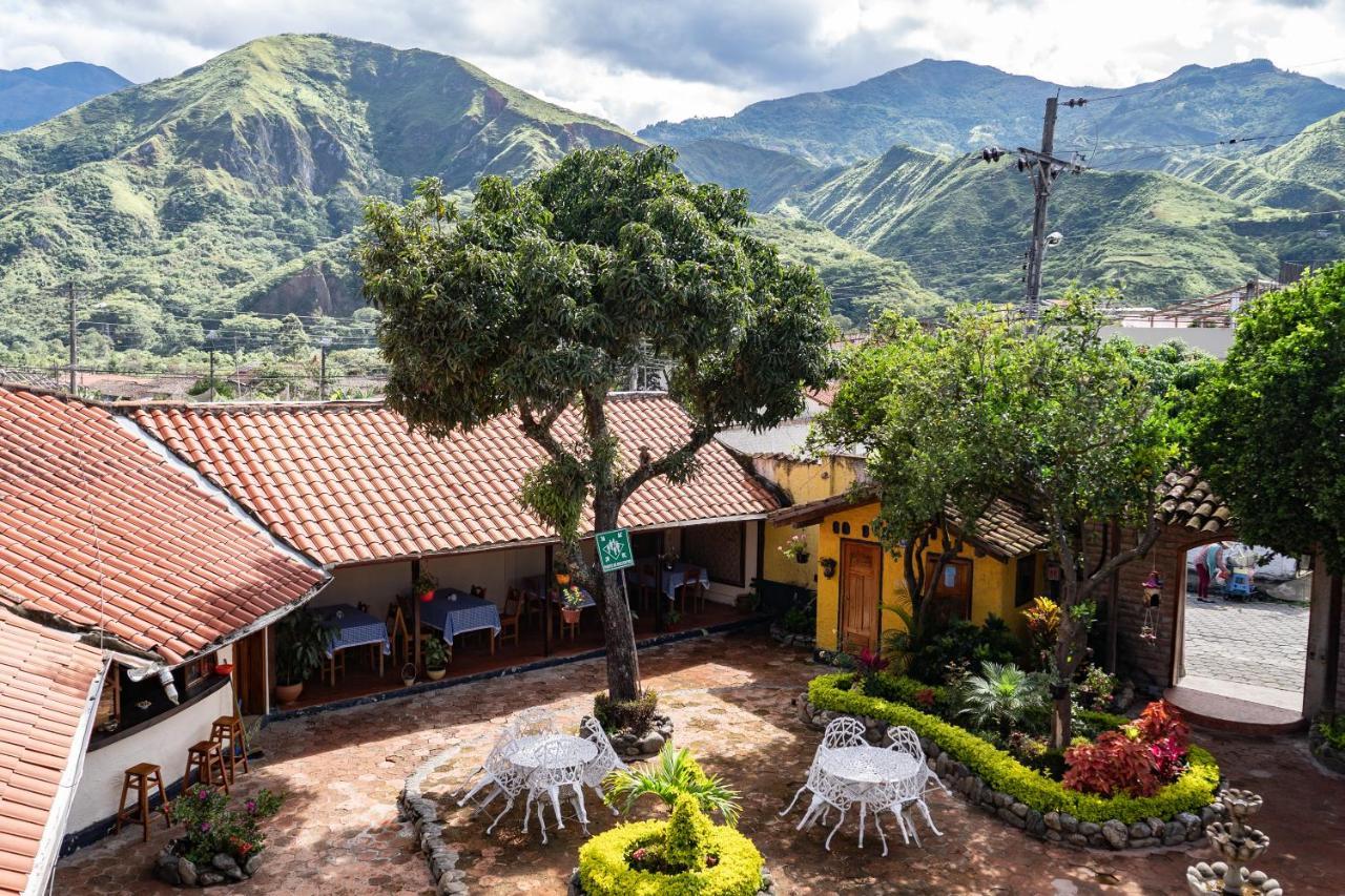Hostal Jardin Escondido 빌카밤바 외부 사진